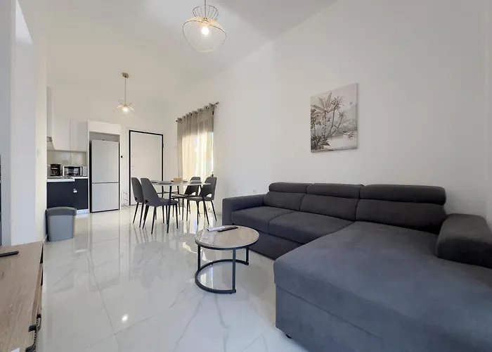 Monterey A1 Modern 54 Sqm Apt In Paleo Faliro